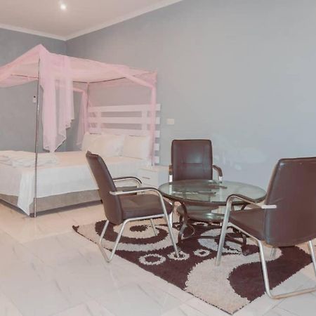 Adams Lodges Ltd Mangochi Екстер'єр фото